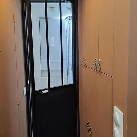Apartment Studio De Charme Sous Les Toits De