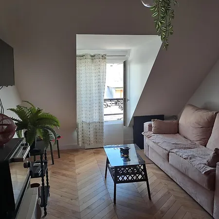 Apartment Studio De Charme Sous Les Toits De